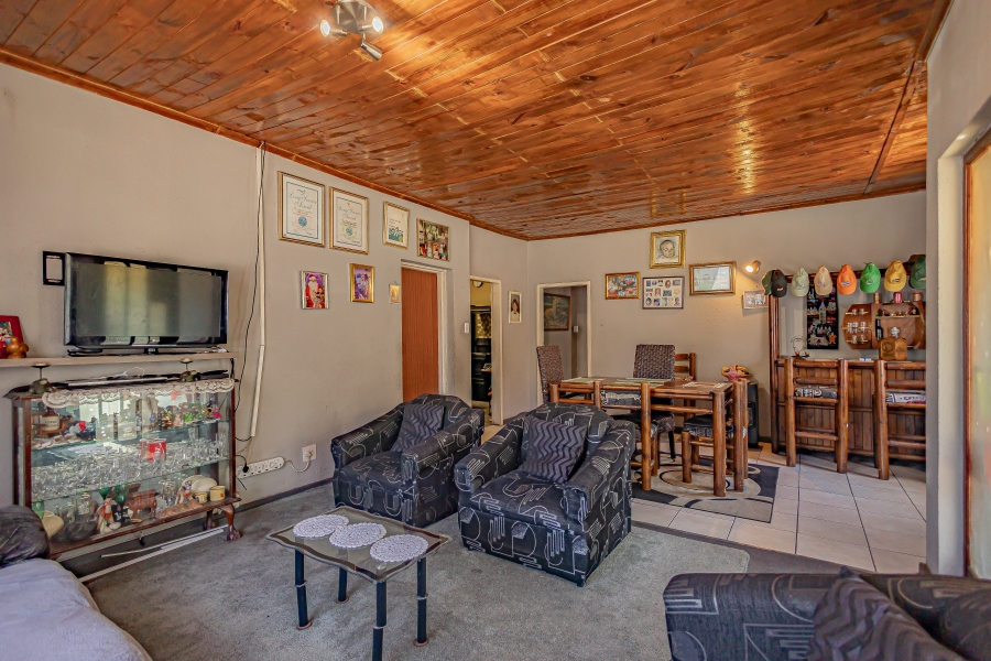 4 Bedroom Property for Sale in Belmont Park Western Cape